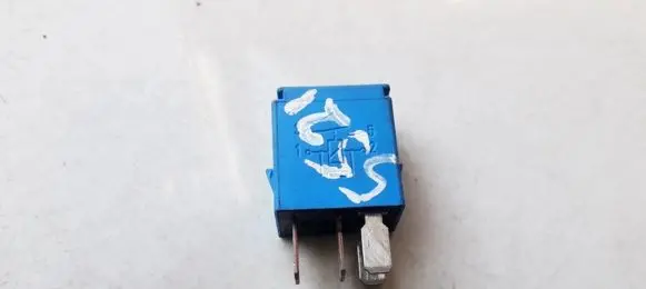 Nissan Almera N16 Other relay 252309F920 4RA007813-03