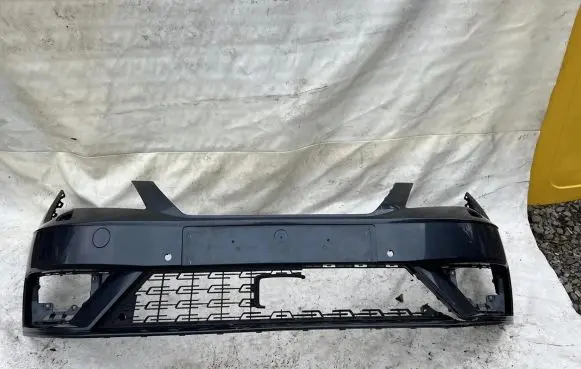 Seat Leon (5F) Front bumper