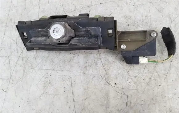 Peugeot 406 Tailgate/trunk/boot lock/catch/latch 
