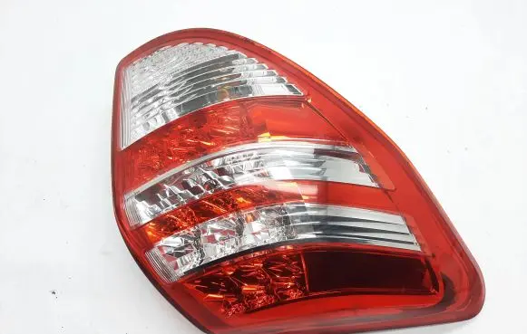 Toyota RAV 4 (XA30) Rear/tail lights