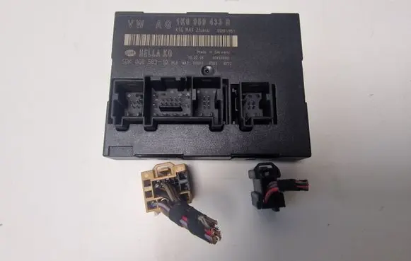Volkswagen Golf V Comfort/convenience module 1K0959433B