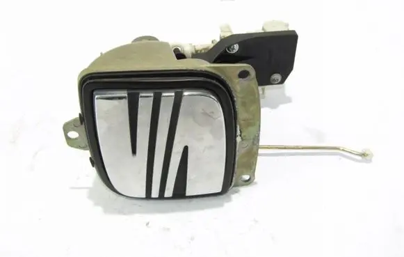 Seat Ibiza III (6L) Tailgate/trunk/boot exterior handle 6L6827573B/C