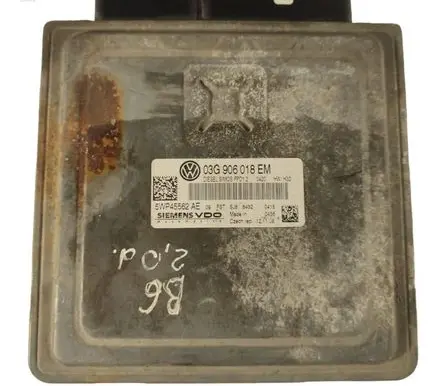 Volkswagen PASSAT B6 Engine control unit/module 03G906018EM 5WP45562AE