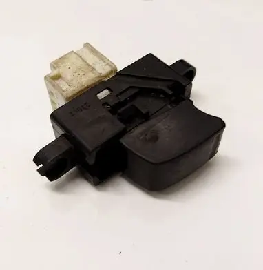 Nissan Almera Tino Electric window control switch 
