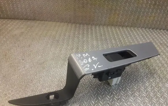 Nissan Murano Z50 Electric window control switch