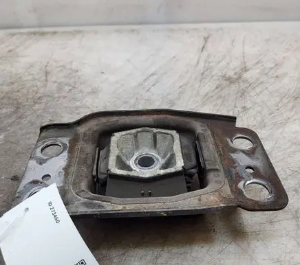Ford Mondeo MK IV Engine mount bracket BG917M1214AA