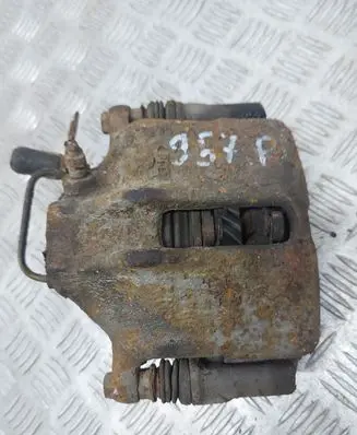 Volkswagen PASSAT B5 Front brake caliper