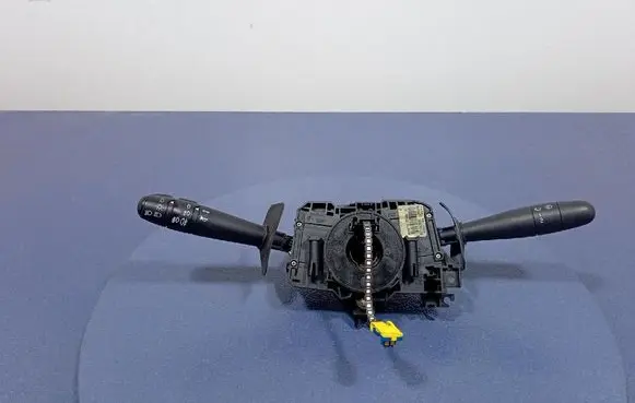 Dacia Logan I Other switches/knobs/shifts 8200792576