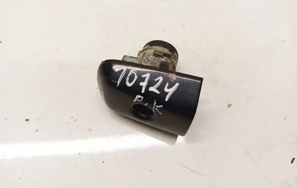 Volvo V70 Front door lock (next to the handle) 