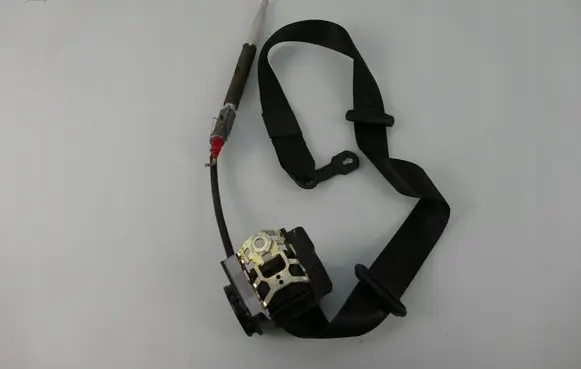 Audi A8 S8 D2 4D Front seatbelt