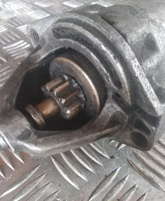 Mercedes-Benz E W210 Starter motor 0001110016