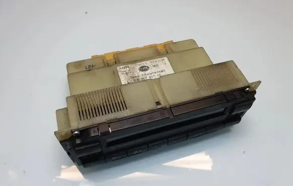 Volkswagen PASSAT B5 Climate control unit 5HB00761710 3B1907044B