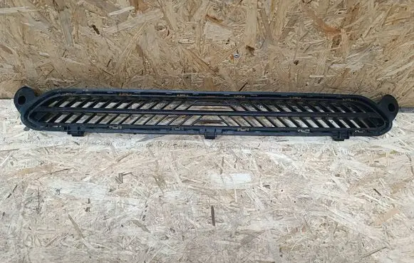 Citroen C4 III e-C4 Front bumper upper radiator grill 9834691980