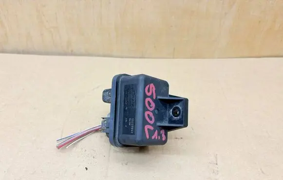 Fiat 500L Glow plug pre-heat relay 55229840