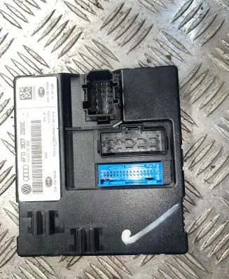 Audi A6 S6 C6 4F Comfort/convenience module 4F0907289E 5DK00876220 4F0910289E