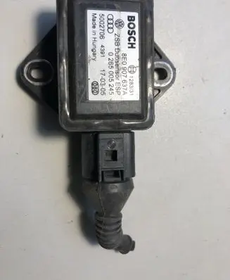 Audi A4 S4 B6 8E 8H ESP acceleration yaw rate sensor 8E0907637A
