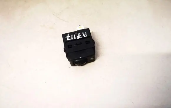 Nissan X-Trail T30 Headlight level height control switch