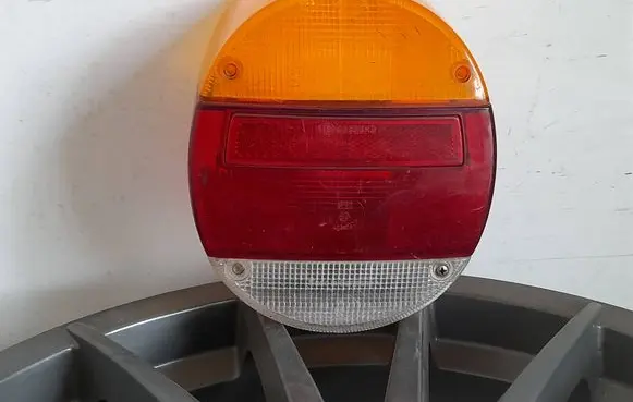 Volkswagen Beetle 1303 Tail light lenses 339R7