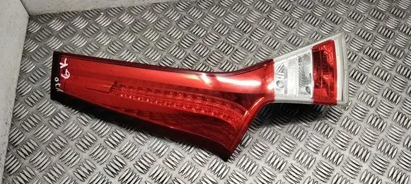 Volvo V70 Tailgate rear/tail lights