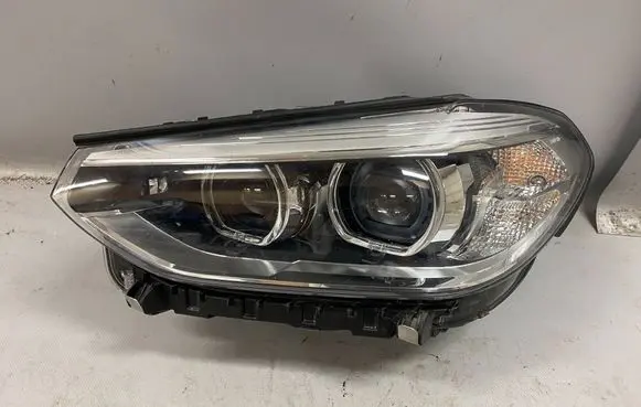 BMW X3 G01 Headlight/headlamp 8739649