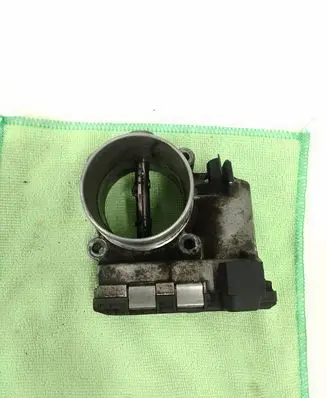 Volvo V50 Throttle valve 31216665 11W182 0280750520