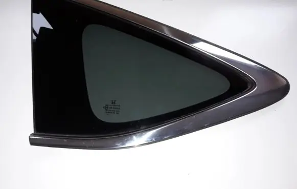 Honda CR-V Rear side window E643R006723