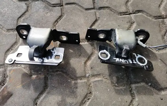 Peugeot 508 Tailgate/trunk/boot hinge 9687860480 17G90J81