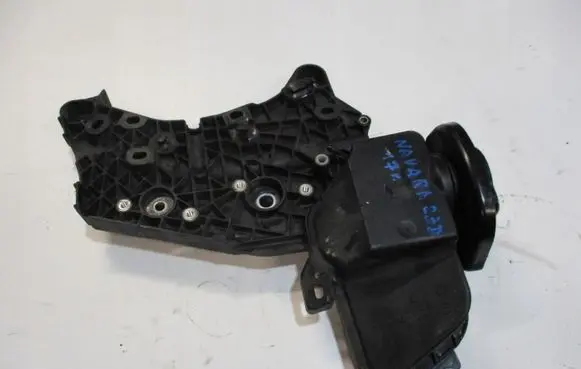 Nissan Navara other engine part 152577731R