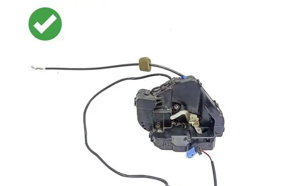 Mercedes-Benz CLS C219 Rear door lock 2197300135 39656001