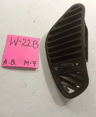 Alfa Romeo 156 Dashboard side air vent grill/cover trim 11212121