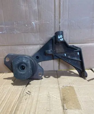 Alfa Romeo 147 Gearbox mounting bracket 7770915