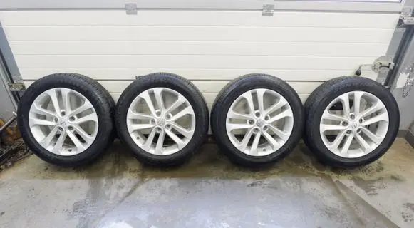 Nissan Juke I F15 R17 alloy rim D03001KA2A