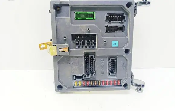 Ford Galaxy Fuse module 7M0962253D