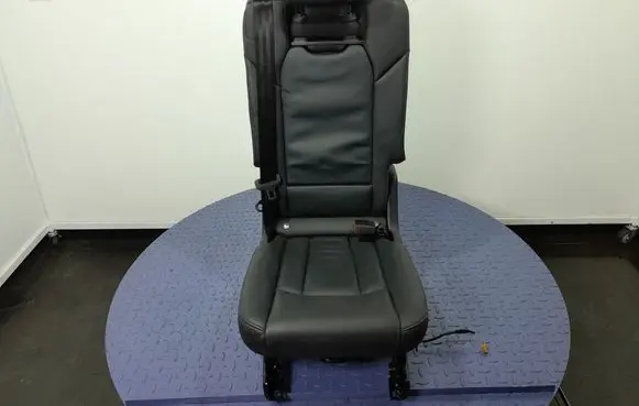 Audi Q7 4M Second row seats