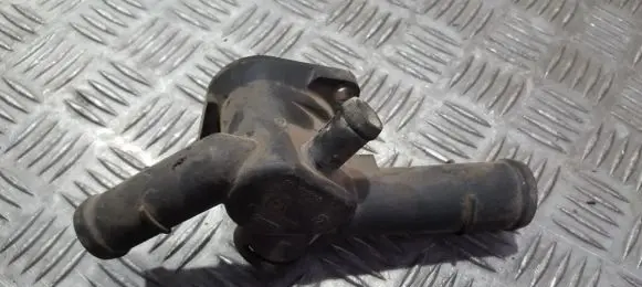 Volkswagen Golf IV Engine coolant pipe/hose 06A121133D