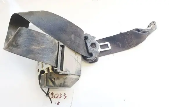 Volkswagen Polo Middle seatbelt (rear) 280507 43594d