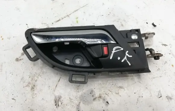Honda CR-V Front door interior handle 43711XXX