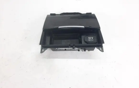 Mercedes-Benz CLS C218 X218 Ashtray (front) A2186800750