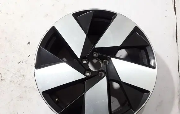 Volvo C40 R14 forged rim 32143630