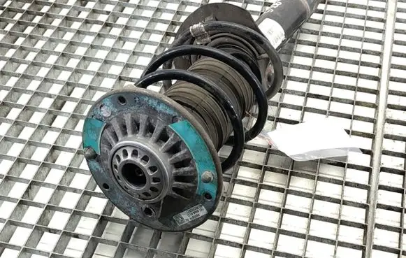 BMW 1 F20 F21 Front shock absorber/damper 6791555