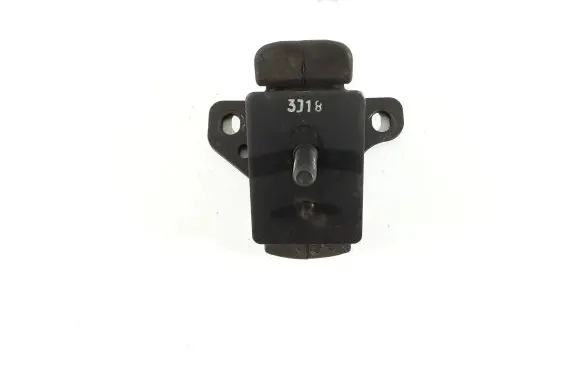 KIA Sorento Engine mount bracket 218123E150