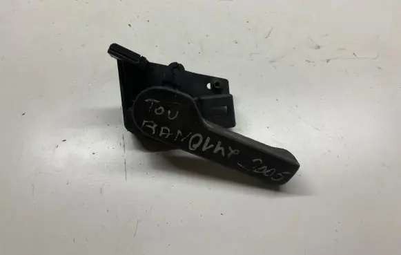 Volkswagen Bora Engine bonnet (hood) release handle 1j1823633