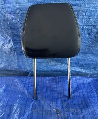 Ford Puma Front seat headrest 