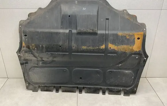 Audi A1 Engine splash shield/under tray 6R0825235B
