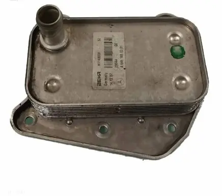 Mercedes-Benz C AMG W204 Engine oil radiator A6461880301