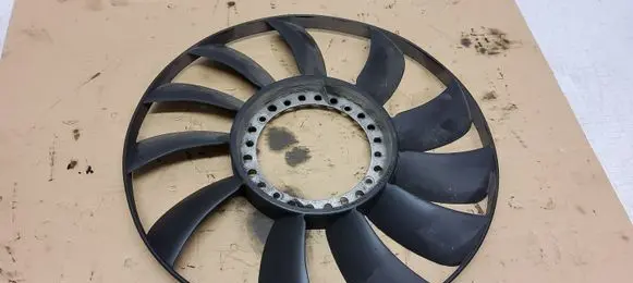 Volkswagen PASSAT B5 Fan impeller 058121301B