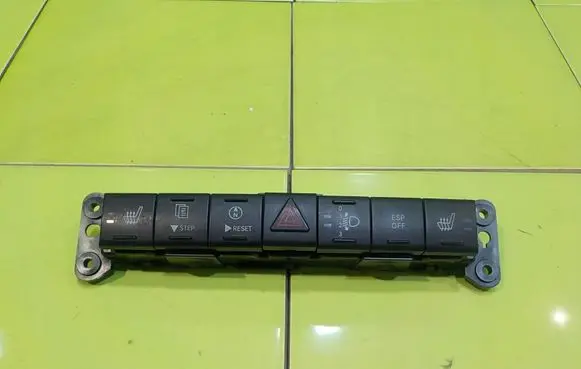 Chrysler Sebring (JS) Other switches/knobs/shifts PRZELACZNIKOW SP210