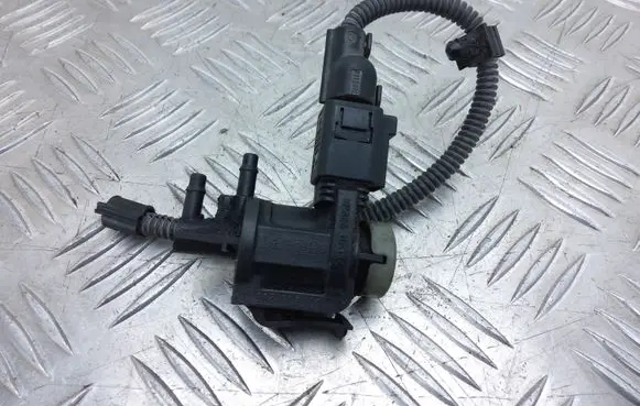 Audi A4 S4 B7 8E 8H Turbo solenoid valve 1J0906283C