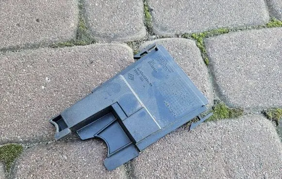 Opel Vivaro Fuse box set 758A68701R