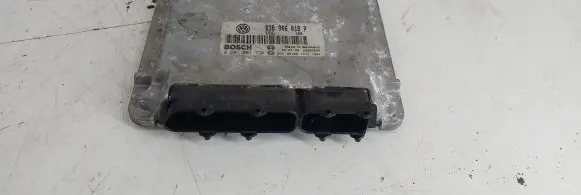 Volkswagen PASSAT B5.5 Engine control unit/module 038906018P 0281001720 28SA3664